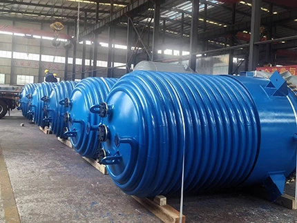 Эмалированный реактор с рубашкой из полутруб