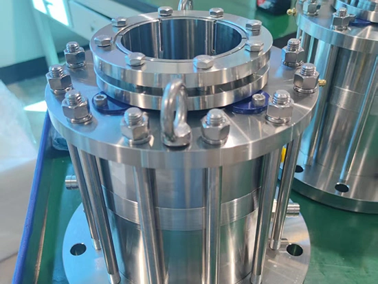 Торцевое уплотнение для реактора