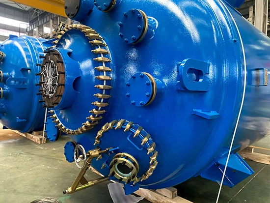 Люк для эмалированных емкостей