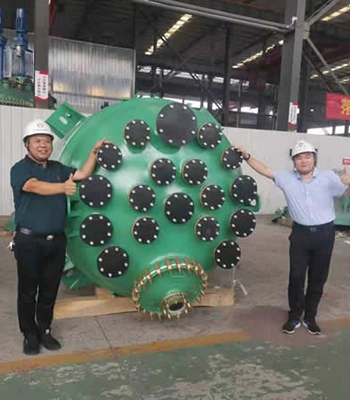 Многопатрубковый эмалированный реактор