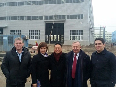 Немецкие клиенты посещают наши производственные объекты