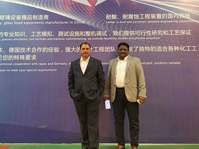 Индийские клиенты на выставке